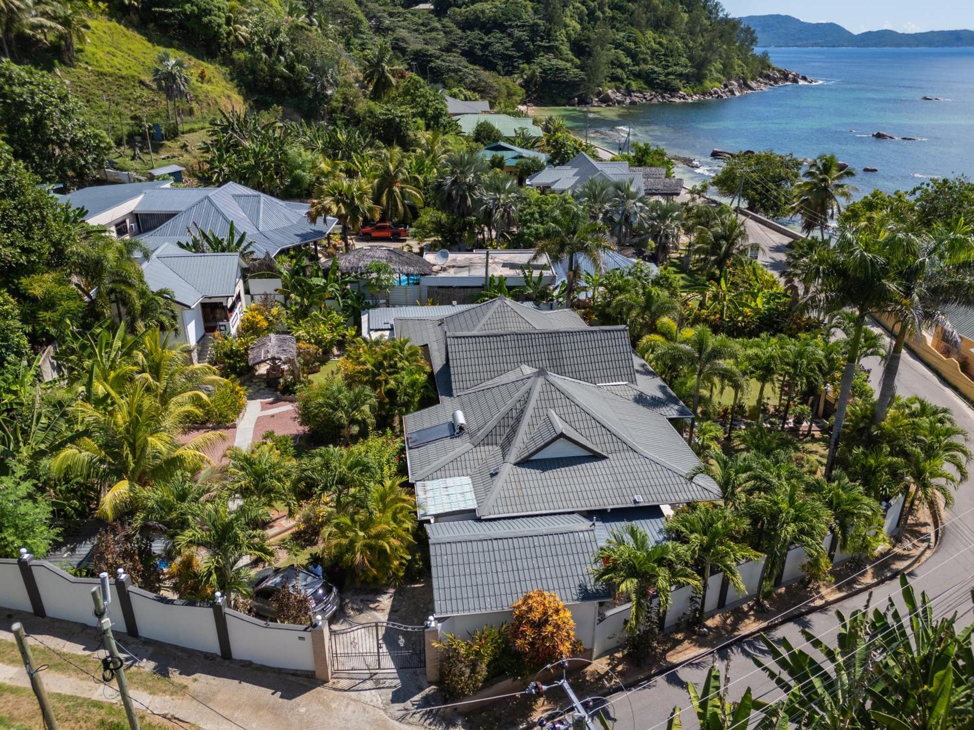 Nid'Aigle Lodge Baie Sainte Anne Bagian luar foto