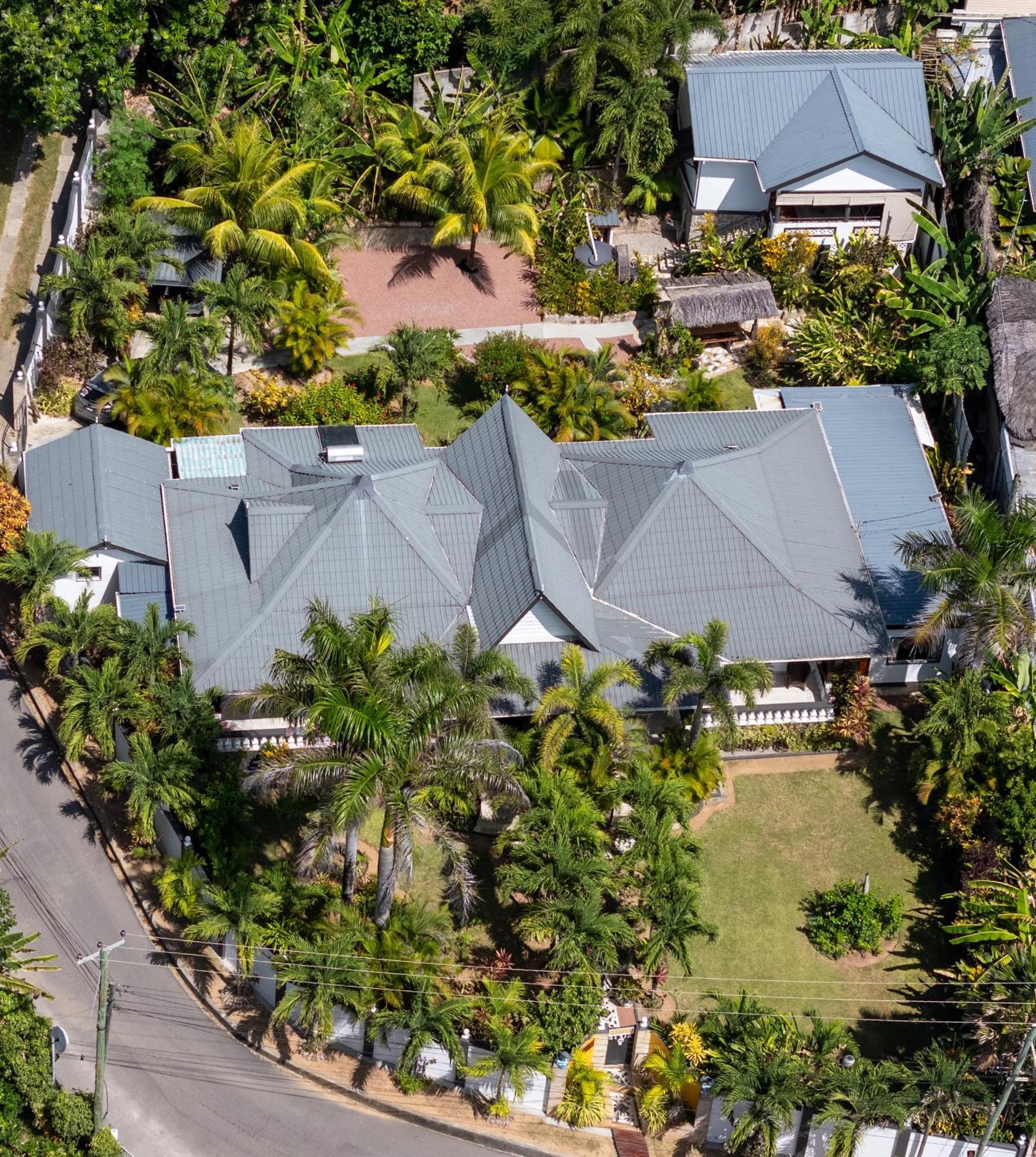 Nid'Aigle Lodge Baie Sainte Anne Bagian luar foto